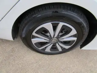 2017 TOYOTA PRIUS PRIME
