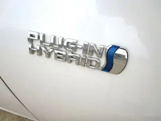 2017 TOYOTA PRIUS PRIME