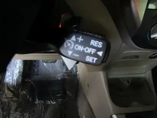 2004 TOYOTA RAV4