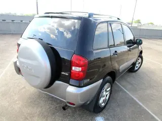 2004 TOYOTA RAV4