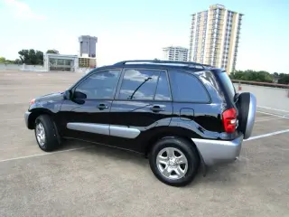 2004 TOYOTA RAV4