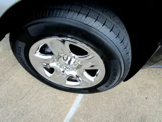 2004 TOYOTA RAV4