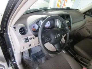 2004 TOYOTA RAV4
