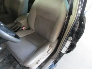 2004 TOYOTA RAV4