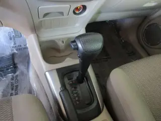 2004 TOYOTA RAV4