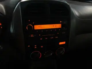 2004 TOYOTA RAV4