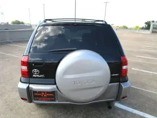 2004 TOYOTA RAV4