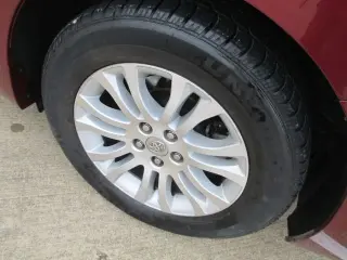 2011 TOYOTA SIENNA