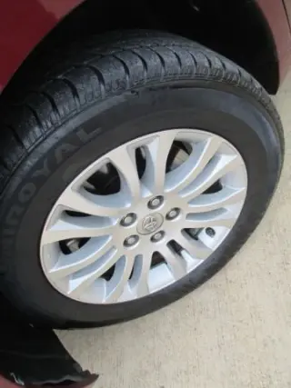 2011 TOYOTA SIENNA
