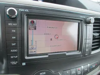 2011 TOYOTA SIENNA