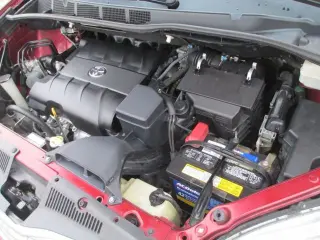 2011 TOYOTA SIENNA