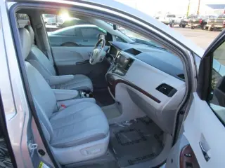 2014 Toyota Sienna