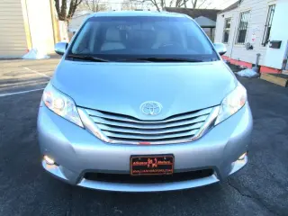 2014 Toyota Sienna