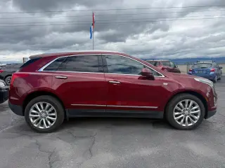 2017 CADILLAC XT5