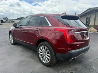 2017 CADILLAC XT5