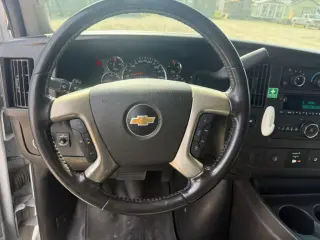 2017 CHEVROLET EXPRESS 3500 PASSENGER