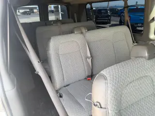 2017 CHEVROLET EXPRESS 3500 PASSENGER