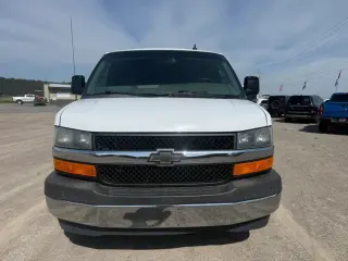 2017 CHEVROLET EXPRESS 3500 PASSENGER