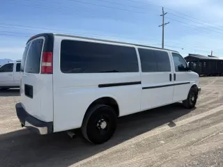 2017 CHEVROLET EXPRESS 3500 PASSENGER