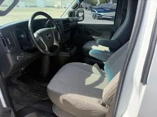 2017 CHEVROLET EXPRESS 3500 PASSENGER