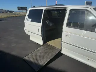 1995 CHRYSLER TOWN & COUNTRY