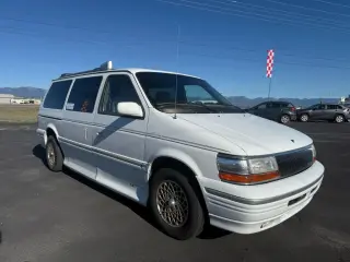 1995 CHRYSLER TOWN & COUNTRY