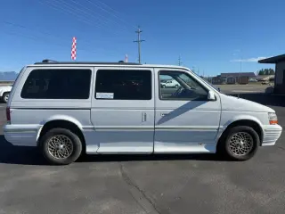 1995 CHRYSLER TOWN & COUNTRY