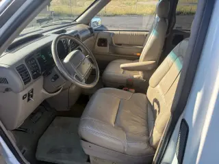 1995 CHRYSLER TOWN & COUNTRY