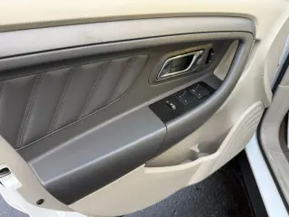 2010 FORD TAURUS