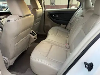 2010 FORD TAURUS
