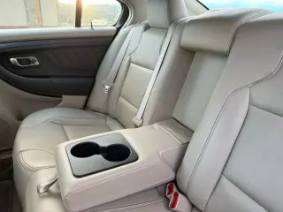 2010 FORD TAURUS