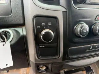 2015 RAM 1500 CREW CAB
