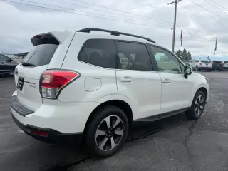 2017 SUBARU FORESTER
