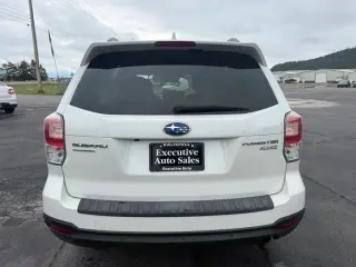 2017 SUBARU FORESTER