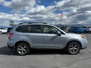 2016 SUBARU FORESTER