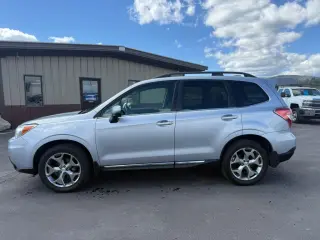 2016 SUBARU FORESTER