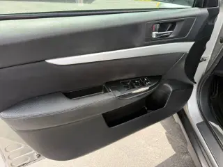 2011 SUBARU OUTBACK