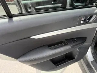 2011 SUBARU OUTBACK