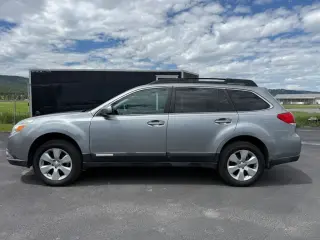 2011 SUBARU OUTBACK