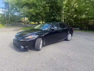 2016 LEXUS IS
