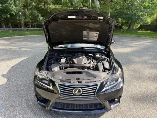 2016 LEXUS IS