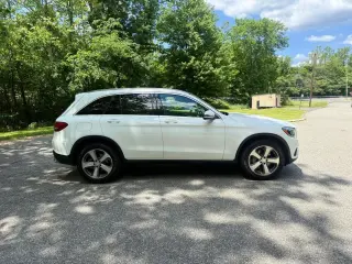 2017 MERCEDES-BENZ GLC