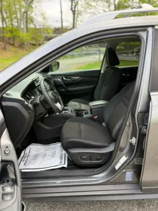 2017 NISSAN ROGUE