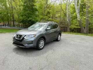 2017 NISSAN ROGUE