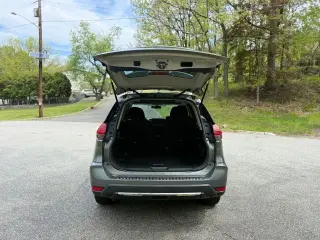 2017 NISSAN ROGUE