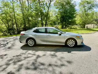 2020 TOYOTA CAMRY