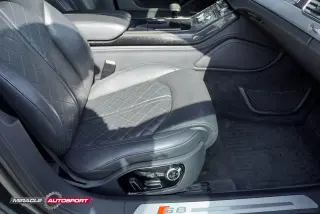 2013 AUDI S8