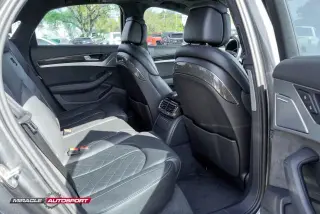 2013 AUDI S8