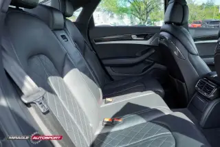2013 AUDI S8