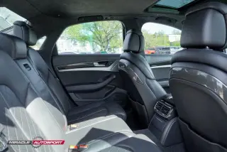 2013 AUDI S8